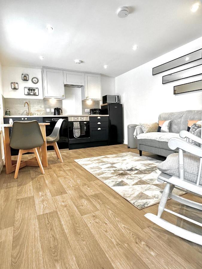 Central, Stylish - 2 Bed Property, The Stable @ Warrenfield, Free Wifi & Parking Orkney Exterior photo